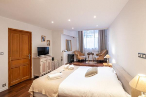 Room ideally located in the heart of the old town